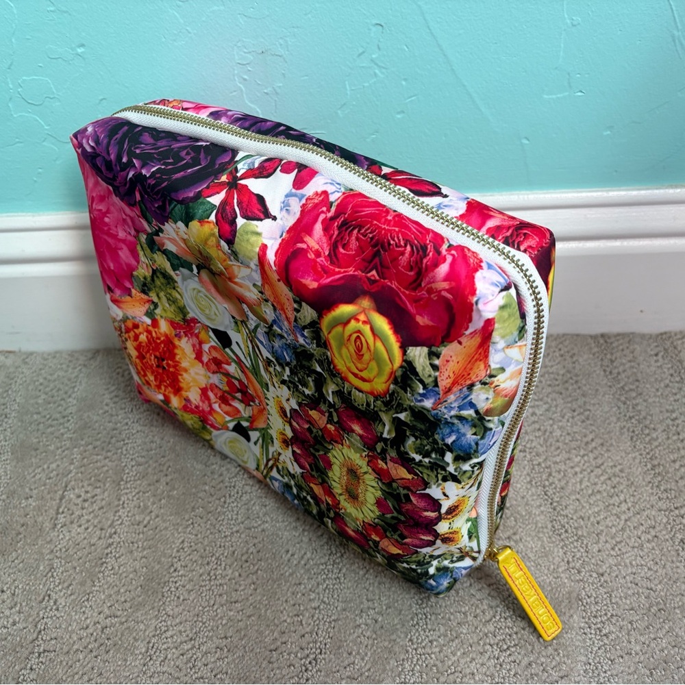 Sonia Kashuk Floral Makeup Bag!